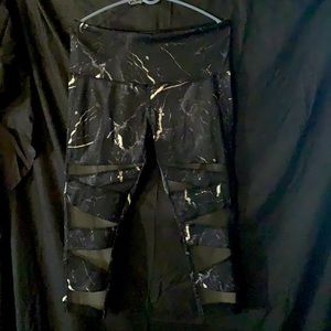 Vogo-athletic bottoms, black and white, new, never worn